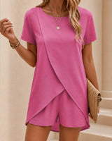Zweiteiler Lenora™ mit überlappendem Oberteil und locker fallender Shorts in Rosa