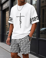 Zweiteiler Roven™ mit oversized T-Shirt und gemusterter Shorts / Moderner Streetwear-Look mit hohem Tragekomfort. in Weiß