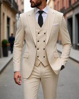 Anzug Montevic™ mit doppelreihiger Weste, schmalem Schnitt und Einstecktuch in Beige