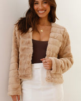 Emilia | Damen Kurze Freizeitjacke mit offenem Frontdesign in Beige