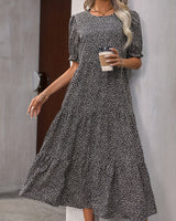 Adelina | Kleid mit puffärmel und Stufen in Schwarz