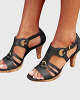 Carla | Orthopädische Sandale mit Absatz in Saphir Schwarz
