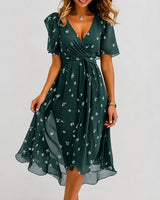 Annegret - Stilvolles Damenkleid mit V-Ausschnitt in Grün