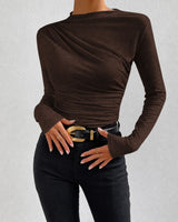 Livia - Figurbetontes Langarmshirt mit Rüschen in Dunkelbraun