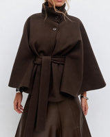 Loraine - Schicke Damenjacke mit Gürtel in Braun