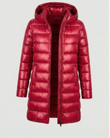 Aileen | Damen Steppjacke mit Kapuze, Reißverschluss und langer Silhouette in Rot