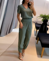 Alexandra - Trendiges Set mit Bluse und Hose in Oliven