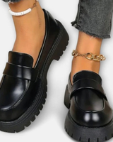 Alma | Damen Schwarz Loafer Schuhe mit orthopädischer Sohle, Plateau und Chunky Stil in Schwarz