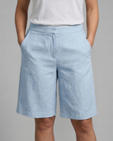 Almira | Damen Bermuda Shorts mit Elastikbund und Seitentaschen in Hellblau
