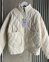 Annabel | Damen Steppjacke mit Stehkragen, Reißverschluss und Taschen in Beige