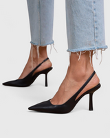 Aniya – Pumps Mit Spitzer Zehenpartie Und Fersenriemen in Tiefschwarz