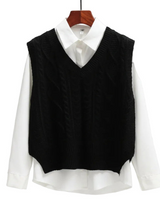 Ärmelloser Pullover mit V-Ausschnitt und gerader Form in Schwarz