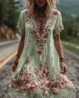 Ruby – Blossom bestickte V-Ausschnitt Kleid in Grün