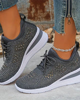 Bequeme orthopädische Sportschuhe in Grau