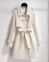 Angela | Damen Chic Trenchcoat mit langen Ärmeln in Weiß