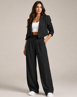 Hosenanzug Damen Nadelstreifen mit Cropped Blazer in Schwarz
