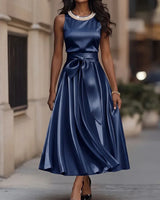 Sabine - Elegantes Midikleid mit Schleife in Marineblau
