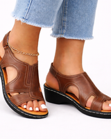 Calliope | Damen Komfort Sandalen mit verstellbaren Riemen in Braun