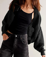 Damen-Strickjacke mit Ajourmuster und weiten Ärmeln – Solveig in Schwarz