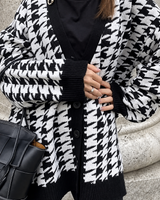 Oversize-Strickcardigan mit Muster – Elena in Schwarz