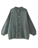 Oversize-Strickjacke mit grobem Strickmuster, Rollkragen und Metallknöpfen – Koranna in Grün