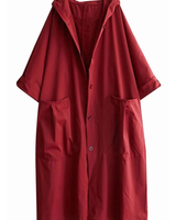 Carola | Damen Wasserdichte Regenjacke mit Kapuze und Großen Taschen in Rot