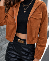 Kurze Cordjacke für Damen mit Kapuze und Pattentaschen – Nalia in Kaffee