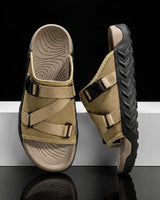 Hatton – Sandalen Mit Verstellbaren Gekreuzten Riemen Und Schnallenverschluss in Beige