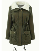 Roswitha | Damen Winterjacke im Parka Stil mit Kapuze, Futter und Kordelzug in Olivgrün