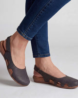 Nathilie – Slingback-Schuhe mit geschlossener Zehenpartie und Ausschnitten in Schwarz