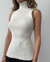 Damen ärmelloser Pullover mit Stehkragen und geradem Saum in Cremeweiß