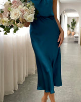 Damen Ärmelloses Midikleid mit Hohem Kragen und Drapierung in Satinoptik in Blau