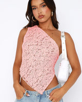 Damen Asymmetrisches Schulter-Top mit Spitzenmuster und diagonalem Saum in Rosa