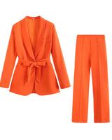 Damen Blazer- und Hosen-Set mit Bindegürtel in Orange