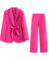 Damen Blazer- und Hosen-Set mit Bindegürtel in Hellrosa