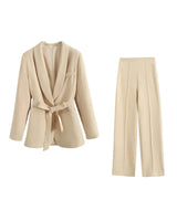 Damen Blazer- und Hosen-Set mit Bindegürtel in Beige