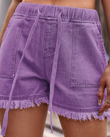 Damen Denim-Shorts mit elastischem Bund, Kordelzug und ausgefranstem Saum in Lila