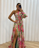 Damen Einschulter-Maxikleid mit Puffärmel und Seitenschlitz mit Blumenmuster in Rosa