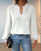 Katharina | Damen Elegante Spitzen-Bluse mit V-Ausschnitt und Gepunkteter Chiffon in Weiß