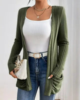 Damen Gerippte Langarm Strickjacke mit offener Front und gerafften Fronttaschen in Armeegrün