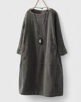 Damen Geripptes Rundhals-Midikleid mit Dreiviertelärmeln und Fronttaschen in Grau