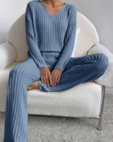 Damen Geripptes Strick Set mit V-Ausschnitt Langen Ärmeln und Weiter Hose in Marineblau