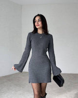 Damen Geripptes Strickkleid mit Rundhalsausschnitt und langen Ärmeln in Dunkelgrau