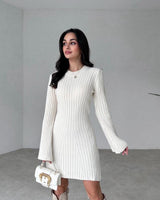 Damen Geripptes Strickkleid mit Rundhalsausschnitt und langen Ärmeln in Weiß