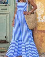 Damen Gestreiftes Maxikleid mit Bindebandträgern und Gerafftem Oberteil und Stufenrock in Blau