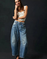 Damen Jeans mit weitem Bein und klassischer Taschenanordnung in Dunkelblau
