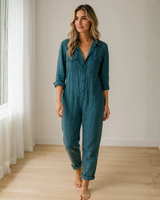 Damen Jumpsuit mit langen Ärmeln, Knopfleiste, Kragen und Brusttaschen in Blau