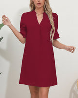 Damen Kurzarm Kleid mit V-Ausschnitt und Ausgestellten Ärmeln in Burgund