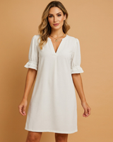 Damen Kurzarm Kleid mit V-Ausschnitt und Rüschenärmeln in Weiß