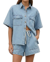 Damen Kurzarmhemd und Shorts Set mit Brusttaschen und Kordelzug in Hellblau